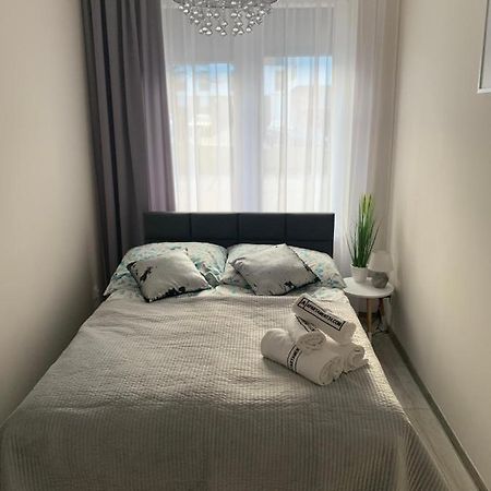 Apartament Walczaka 11 Miejsce Parkingowe กอร์ซุฟเวียลคอปอลสกี ภายนอก รูปภาพ